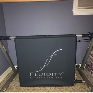 Fluidity Barre System